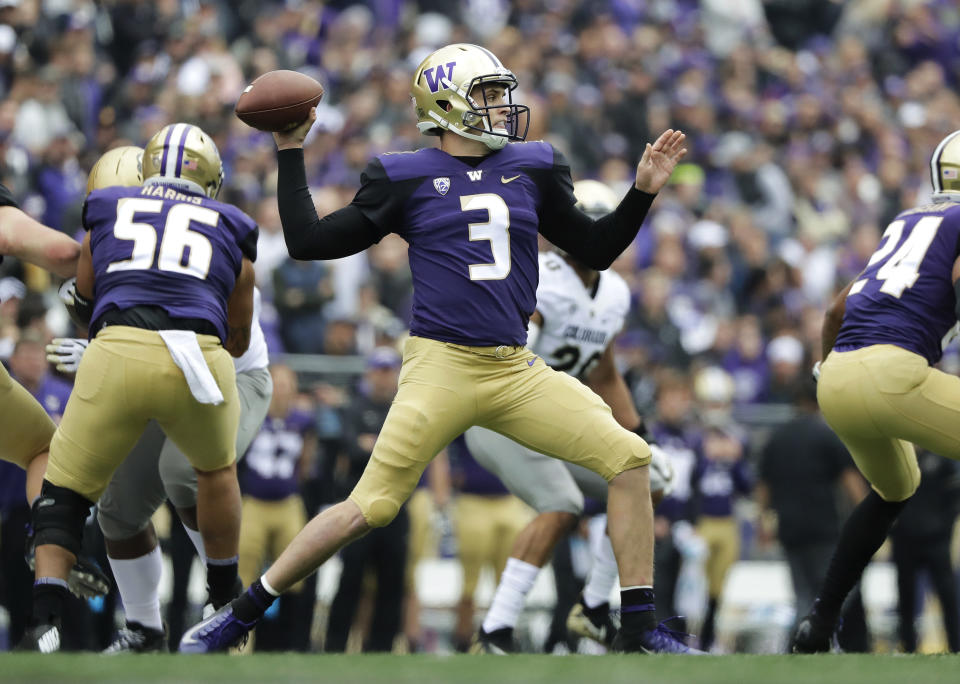Washington quarterback Jake Browning passes against Colorado during the first half of an NCAA college football game, Saturday, Oct. 20, 2018, in Seattle. (AP Photo/Ted S. Warren)