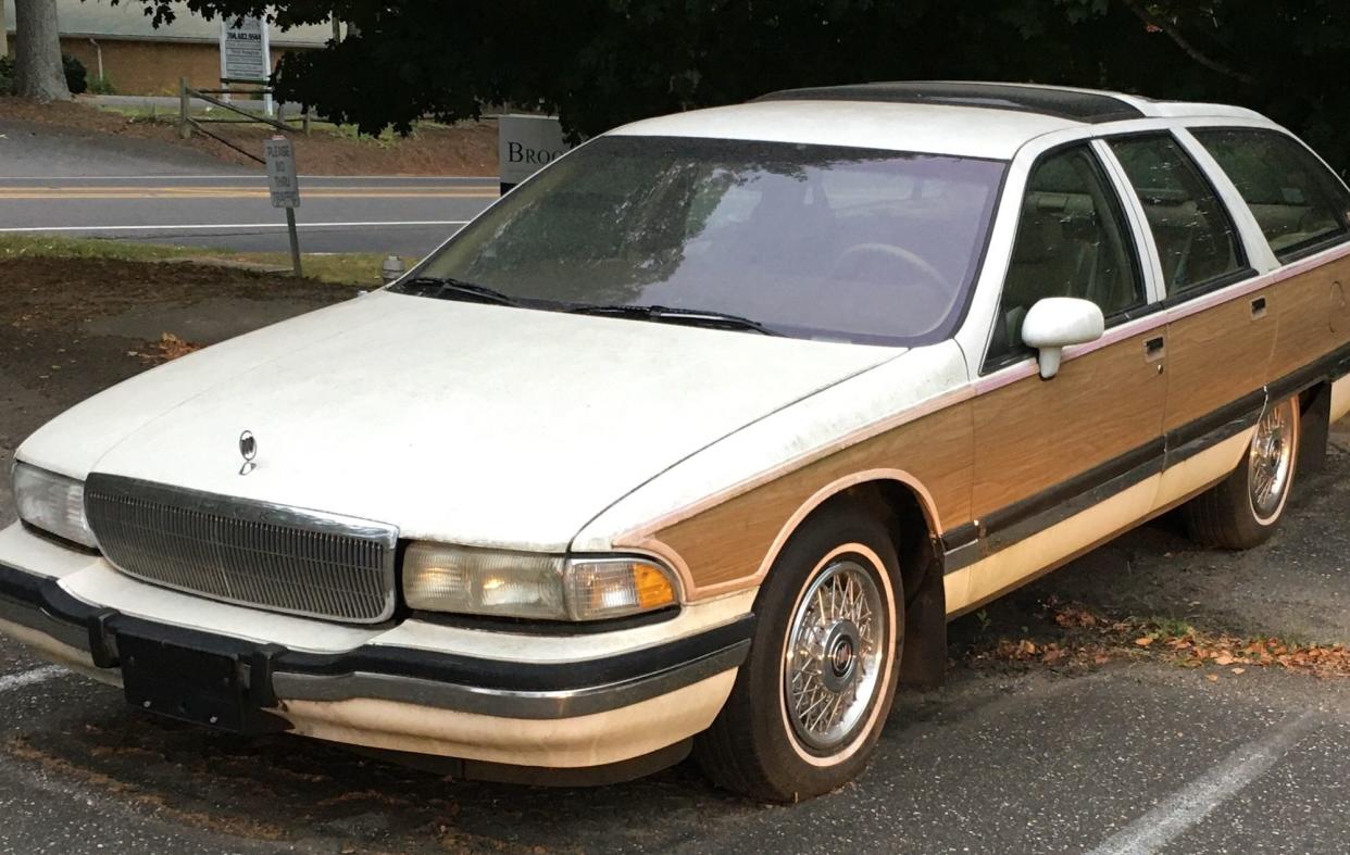 The (amazing) Buick Roadmaster wagon