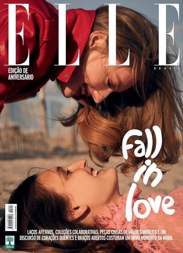 Auf dem aktuellen Cover der brasilianischen Ausgabe der „Elle” sind zwei Frauen abgebildet, die sich „gerade verlieben“. (Photo: Courtesy of Instagram.com/ellebrasil)