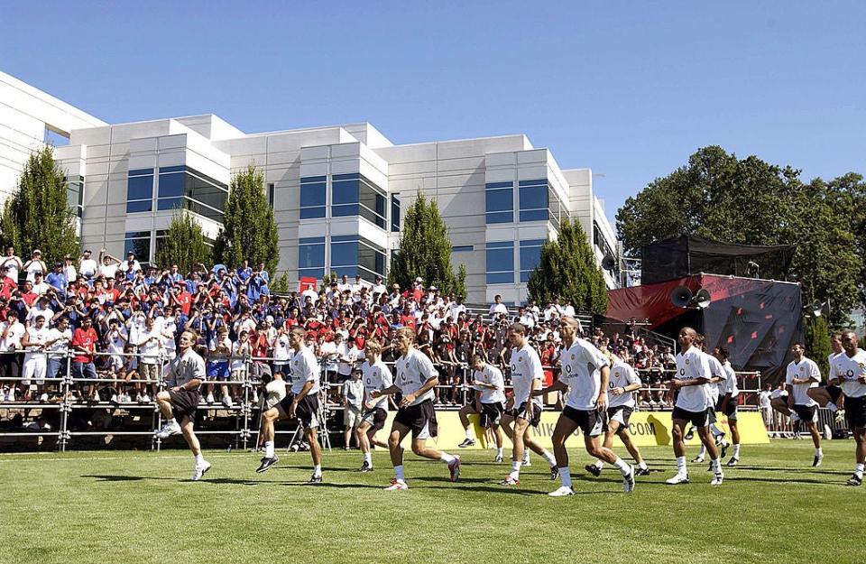 Clegg oversees a Manchester United training session on a pre-season tour of the USA (Manchester United via Getty Imag)