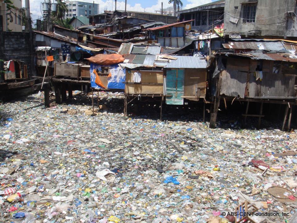 Estero de Paco before the clean up.