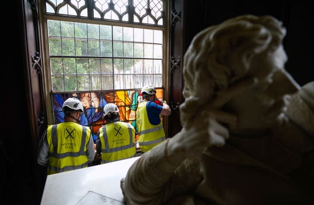 Vyne house windows installation