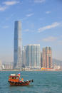 Torre del ICC (Centro de Comercio Internacional), en Hong Kong, es el quinto rascacielo más grande del mundo. Mide 484 metros (1,588 pies) y 118 pisos. AntwerpenR/Flickr