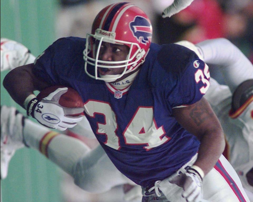 Thurman Thomas rushed for 186 yards and three touchdowns in the Bills 30-13 AFC Championship Game victory over the Chiefs in 1993.