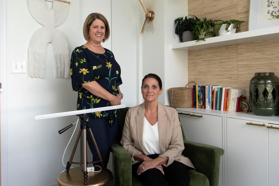 Bonnie Barclay, left, and Lynn Smith of the East Tennessee Trauma Recovery Network were on a team of therapists who helped emergency workers in Nashville after The Covenant School shooting. Both Barclay and Smith specialize in EMDR therapy.