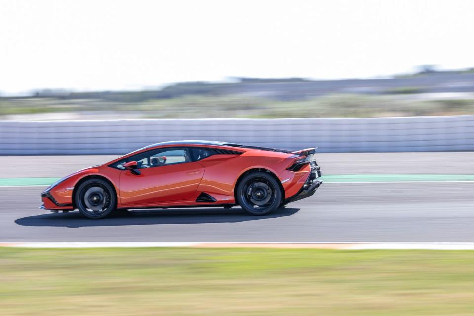 2023 lamborghini huracán tecnica