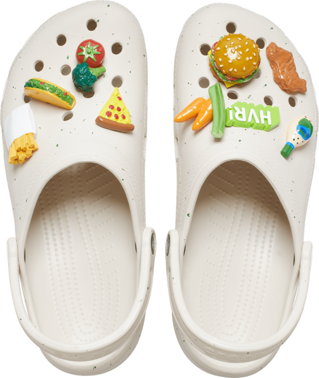 SAWEETIE X CROCS CLASSIC CLOG W/ JIBBITZ - Women’s 9 In Hand