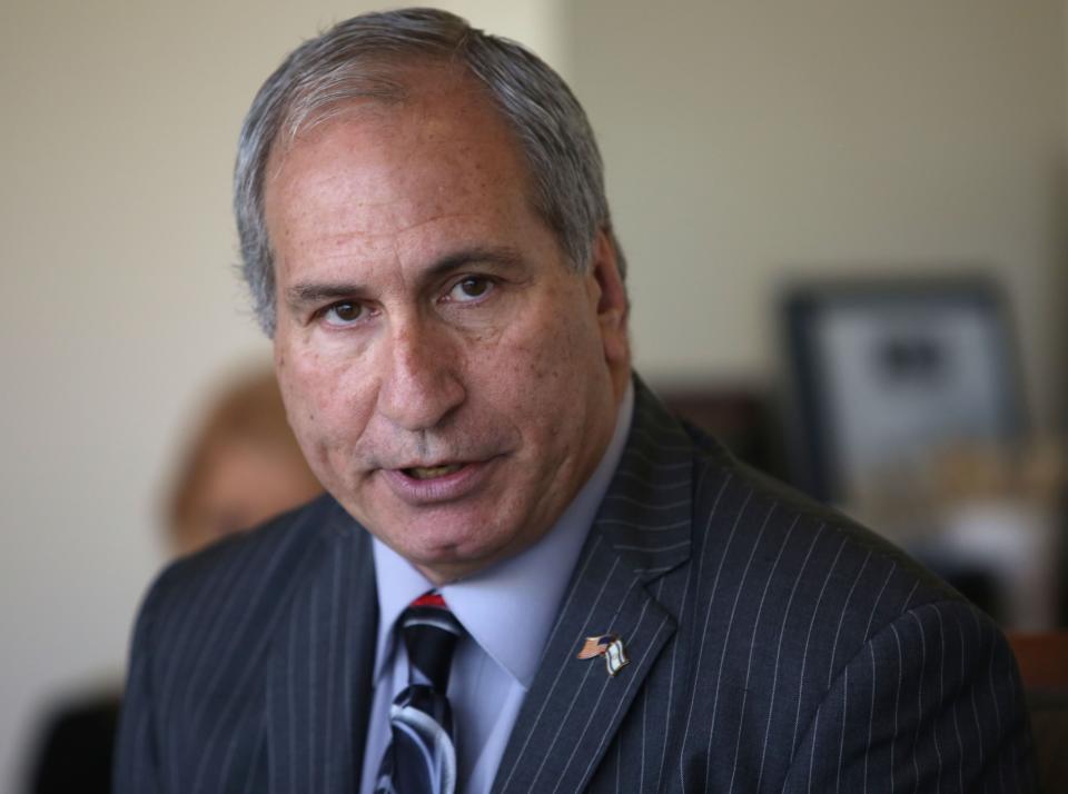 California state Sen. Jeff Stone meets with The Desert Sun Editorial Board, Oct. 13, 2016.