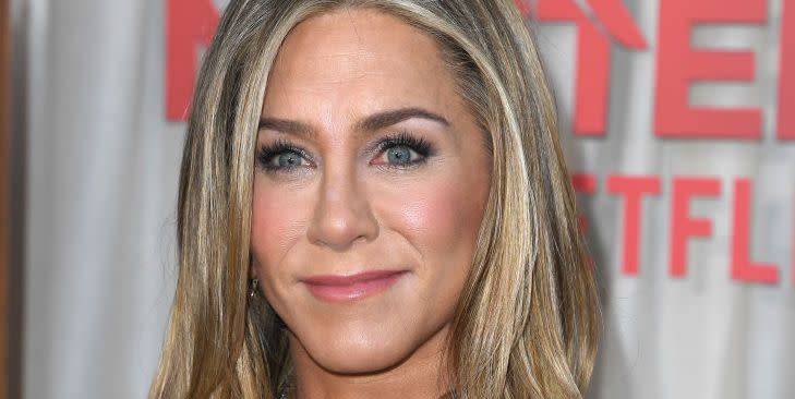 jennifer aniston los angeles premiere of netflix's 