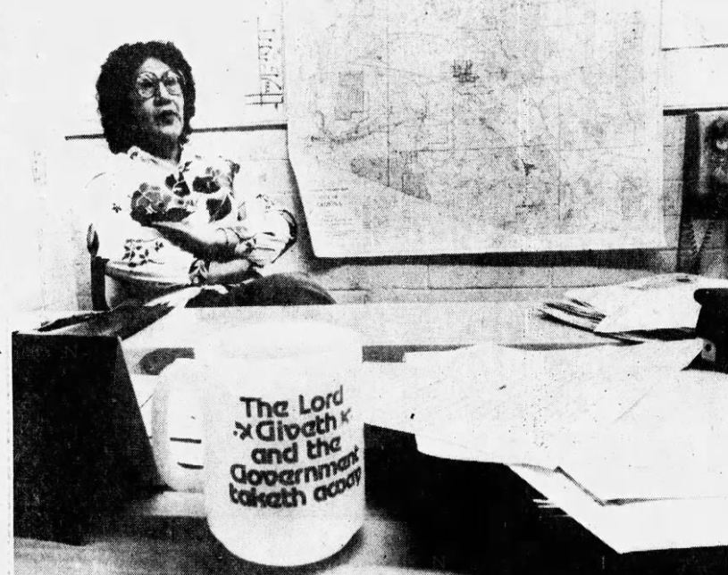 Chairwoman Leona Carlyle-Kakar explains the Ak-Chin's precarious water situation to The Arizona Republic in 1980.