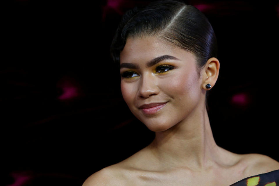 Zendayas Augen sind stark betont, der Rest des Make-ups schlicht gehalten. (Bild: Lisa Maree Williams/Getty Images)