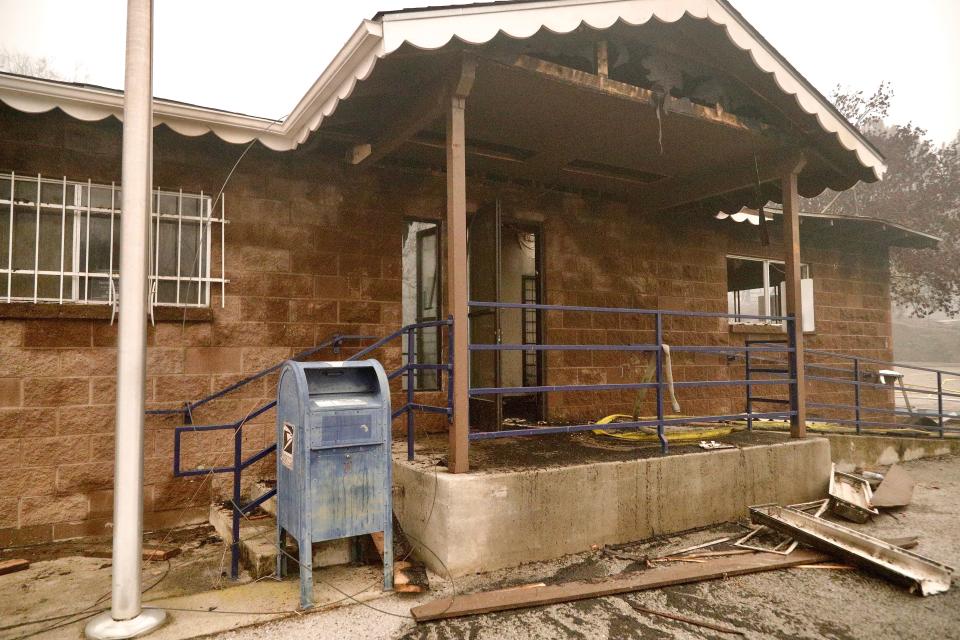 The McKinney Fire wrecked the Klamath River Post Office on Highway 96.