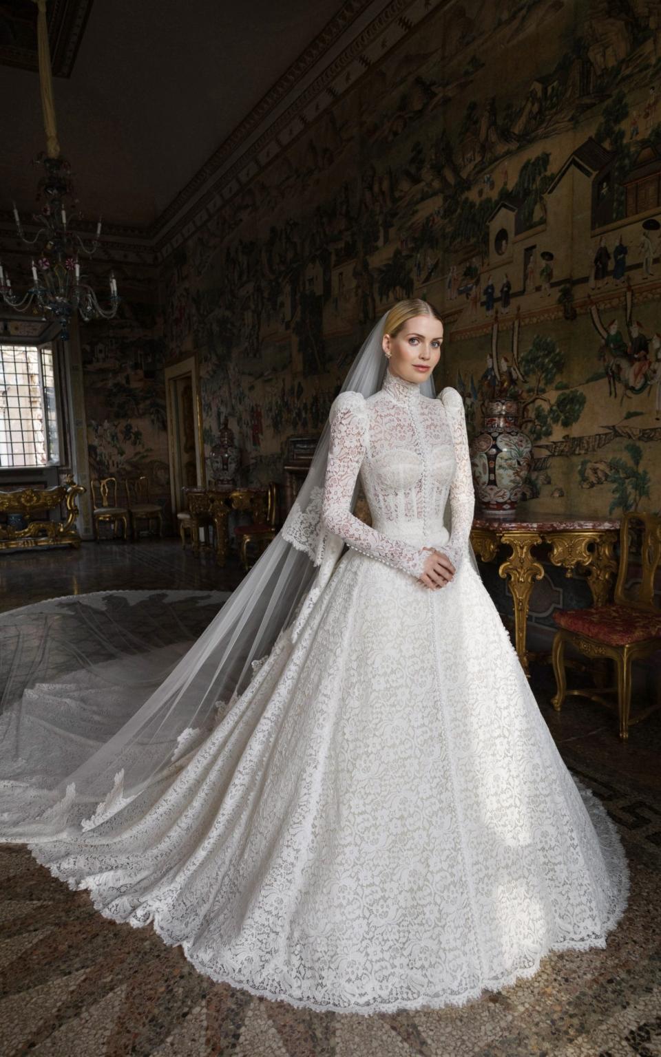 Lady Kitty Spencer's wedding gown - Dolce and Gabbana