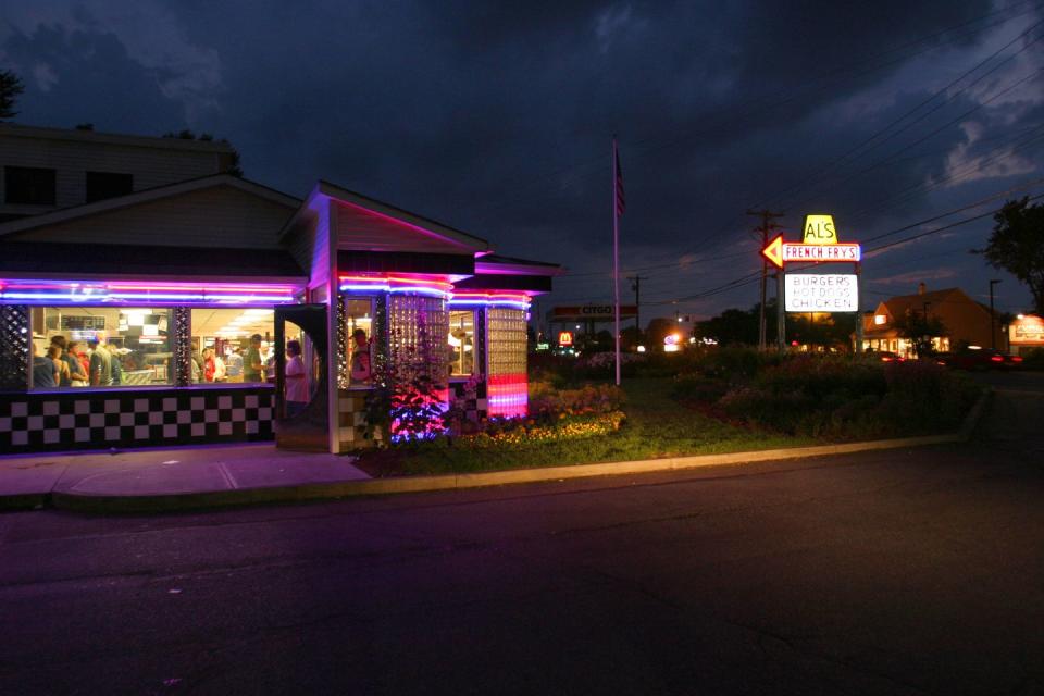 South Burlington, VT: Al's French Frys