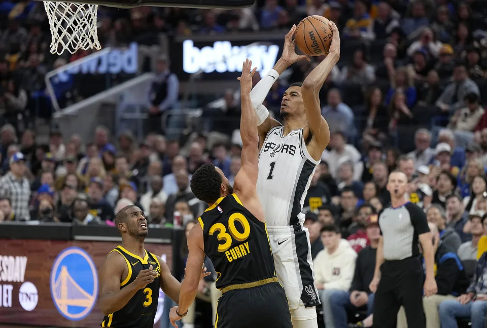 According to records, since January 1, 2024, Victor Wembanyama's true shooting percentage is even better than that of sharpshooter Stephen Curry. (NBA Photo by Thearon W. Henderson/Getty Images)