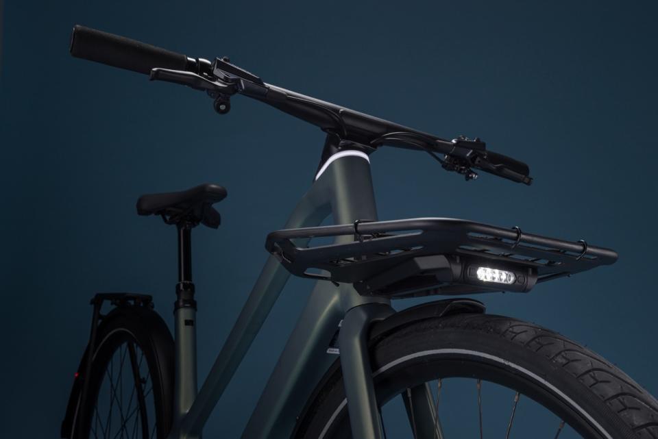 Orbea Diem front rack and lights