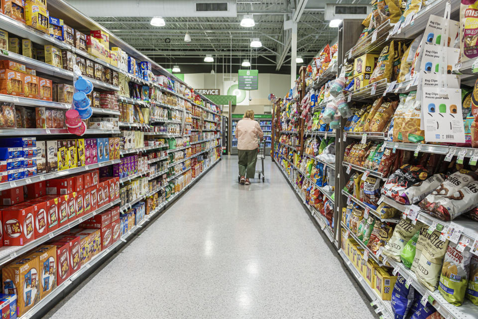 Roswell, Atlanta, Georgia, Publix Grocery Store, woman shopping. (Photo by: Jeffrey Greenberg/Universal Images Group via Getty Images)