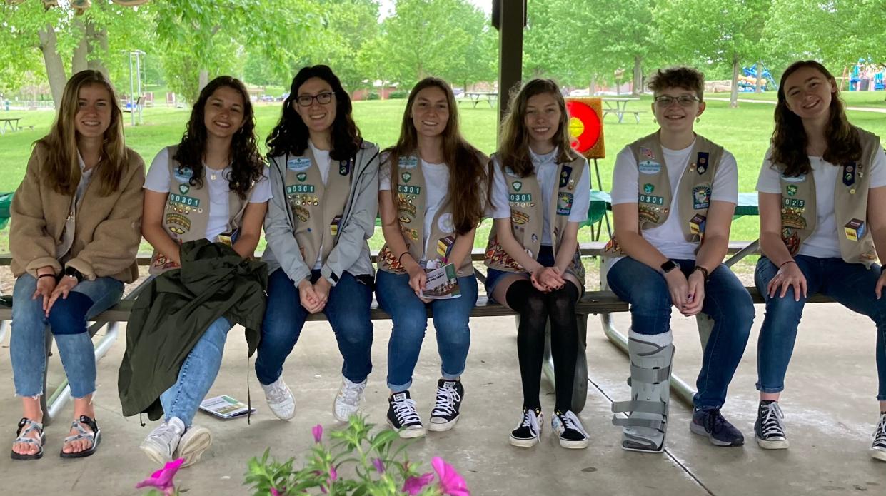 Pictured from left are Girl Scout Troop 90301 members Claire Campanelli, Mia Censoprano, Caroline Hervey, Claire Ortiz-Witter, Dharma Cossey, Parker Kollar and Megan Earp.