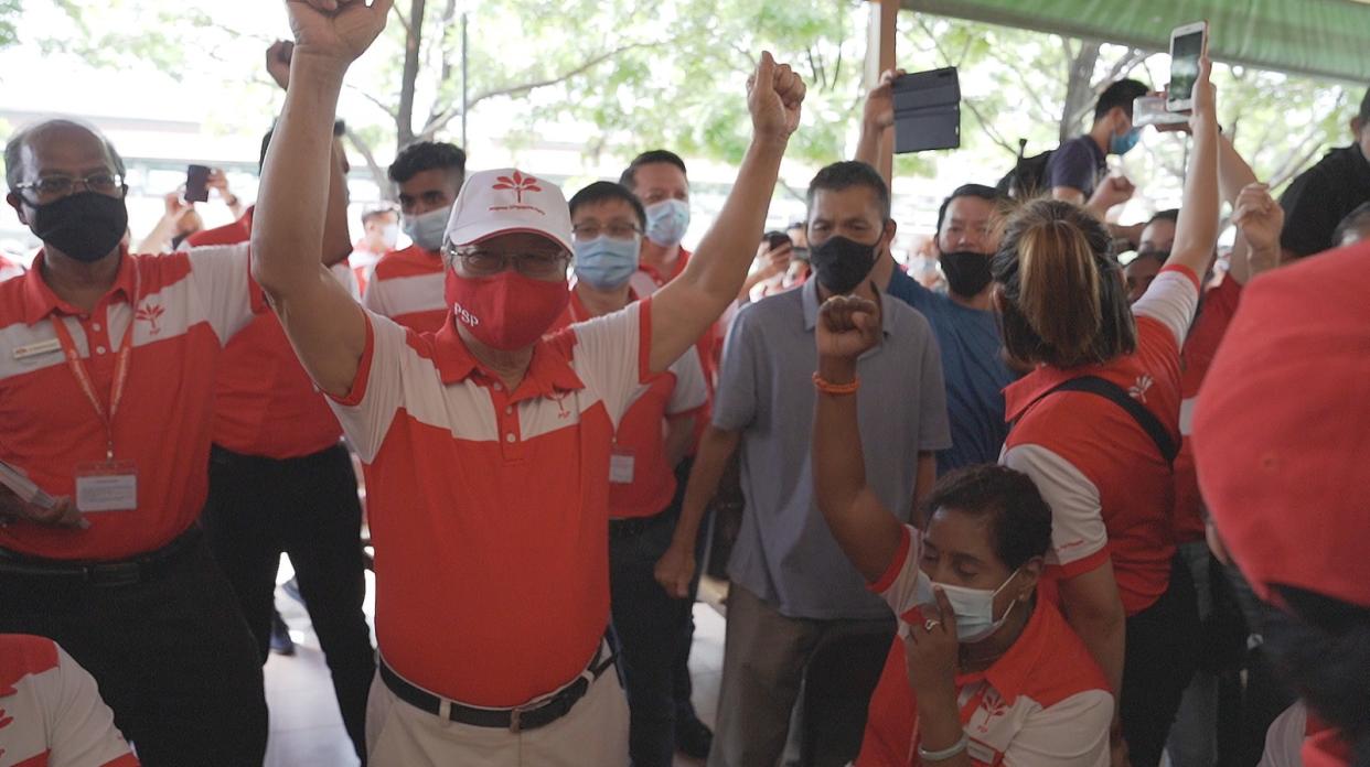 Progress Singapore Party chief Tan Cheng Bock at a Nee Soon GRC walkabout on 5 July 2020. (PHOTO: Nick Tan for Yahoo News Singapore)