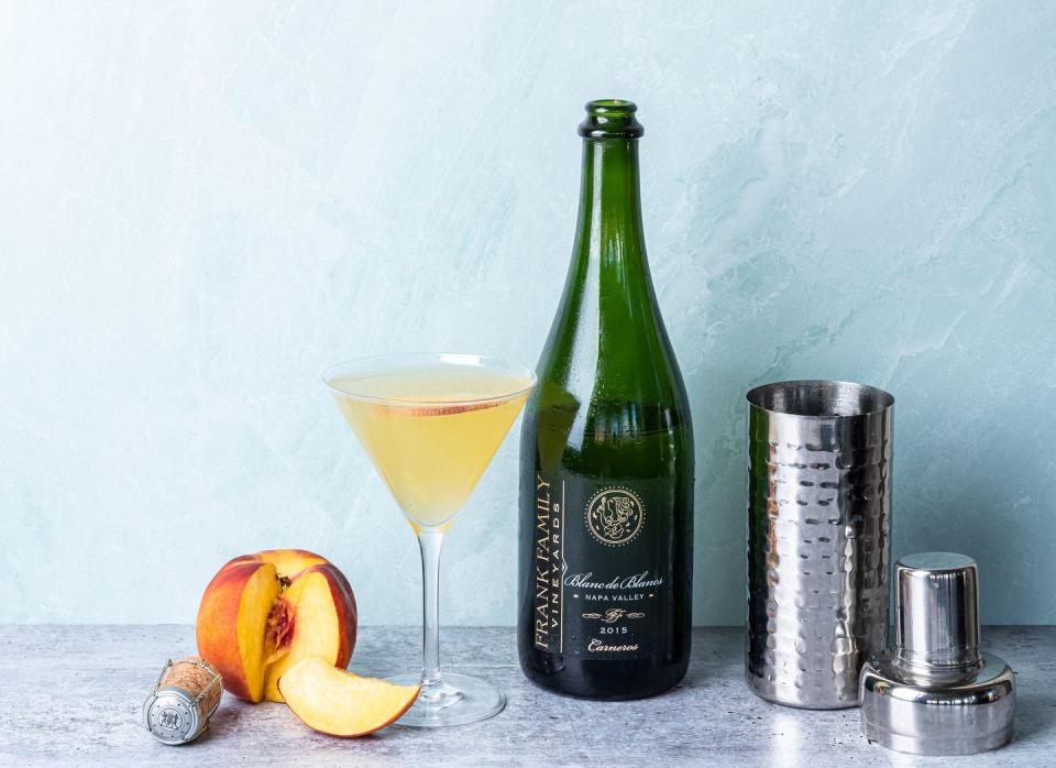 <p><strong>Ingredients</strong></p><p>2 oz vodka<br>1 oz peach purée <br>2 oz Frank Family Blanc de Blancs</p><p><strong>Instructions</strong></p><p>Combine vodka and peach purée in a shaker and shake vigorously. Strain into a martini glass, leaving room at the top for a 2 oz pour of Frank Family Blanc de Blancs<br></p>