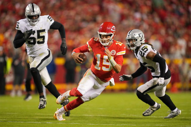 Chiefs to play Raiders on Christmas Day