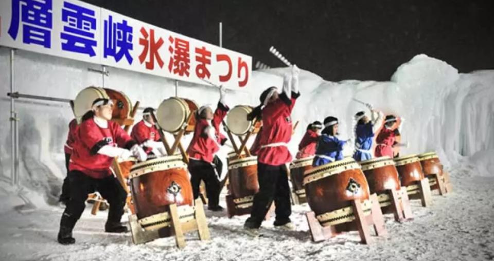 日本旅遊｜2023年日本雪祭Top7！札幌雪祭玩冰壺/層雲峽攀冰/弘前城雪燈籠祭迷你雪屋（附前往方法）