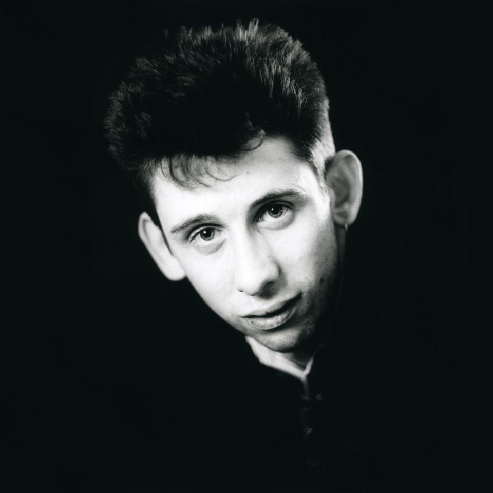 A young Shane MacGowan photographed by Andrew Catlin (www.andrewcatlin.com)