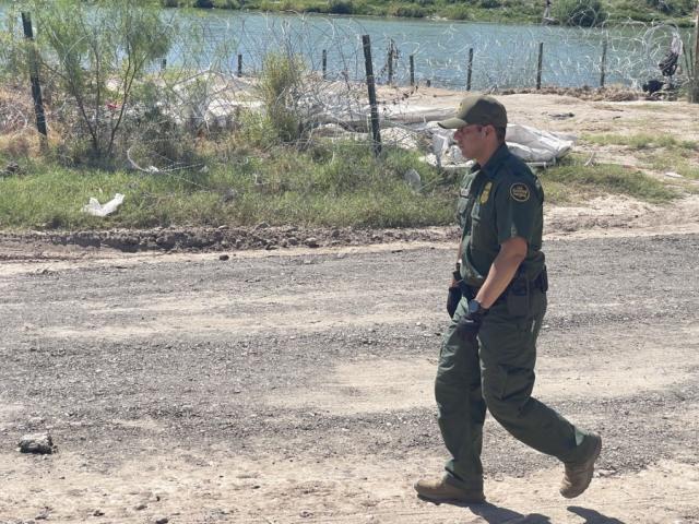 South Texas congresswoman files bill to pay Border Patrol if