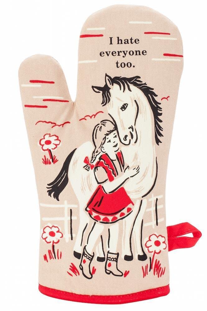 The horse on this mitt gets it. <a href="https://fave.co/36xGOjp" target="_blank" rel="noopener noreferrer"><strong>Find it at Always Fits</strong></a>.&nbsp;