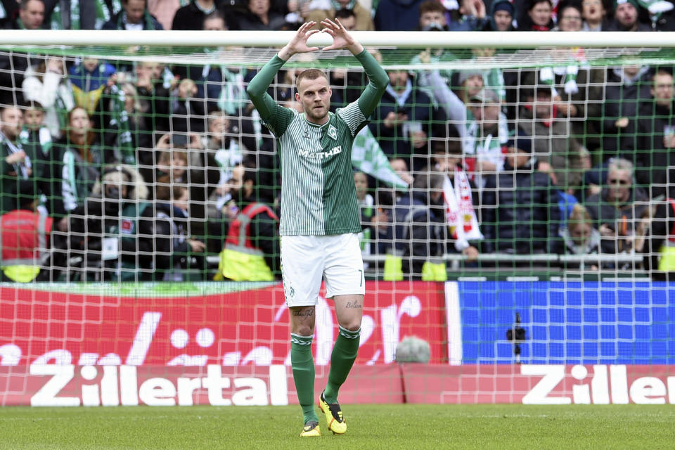 Marvin Ducksch del Werder Bremen celebra tras anotar el primer gol de su equipo en el triunfo ante el Stuttgart en la Bundesliga el domingo 21 de abril del 2024. (Carmen Jaspersen/dpa via AP)