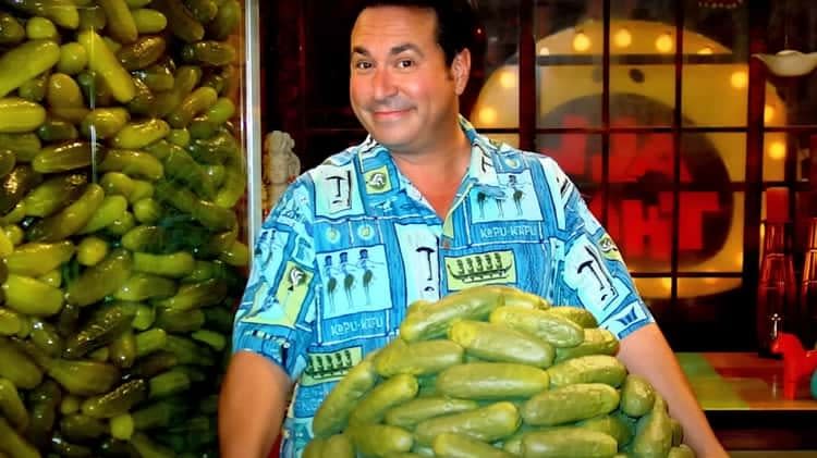 Peck doubled as a dialogue coach and veggie-loving goofball “Pickle Boy” on the set of “All That.” Investigation Discovery