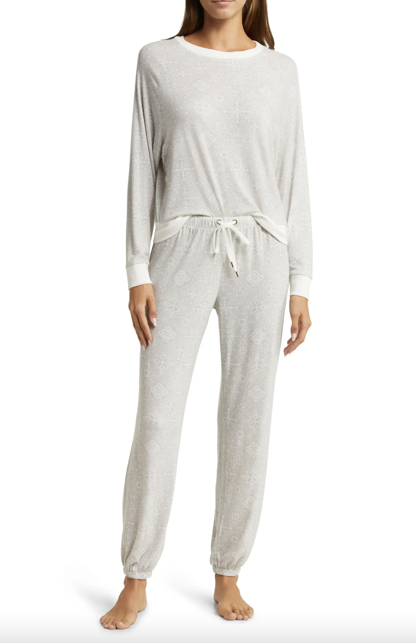 Honeydew Intimates Star Seeker Pajamas (Photo via Nordstrom)