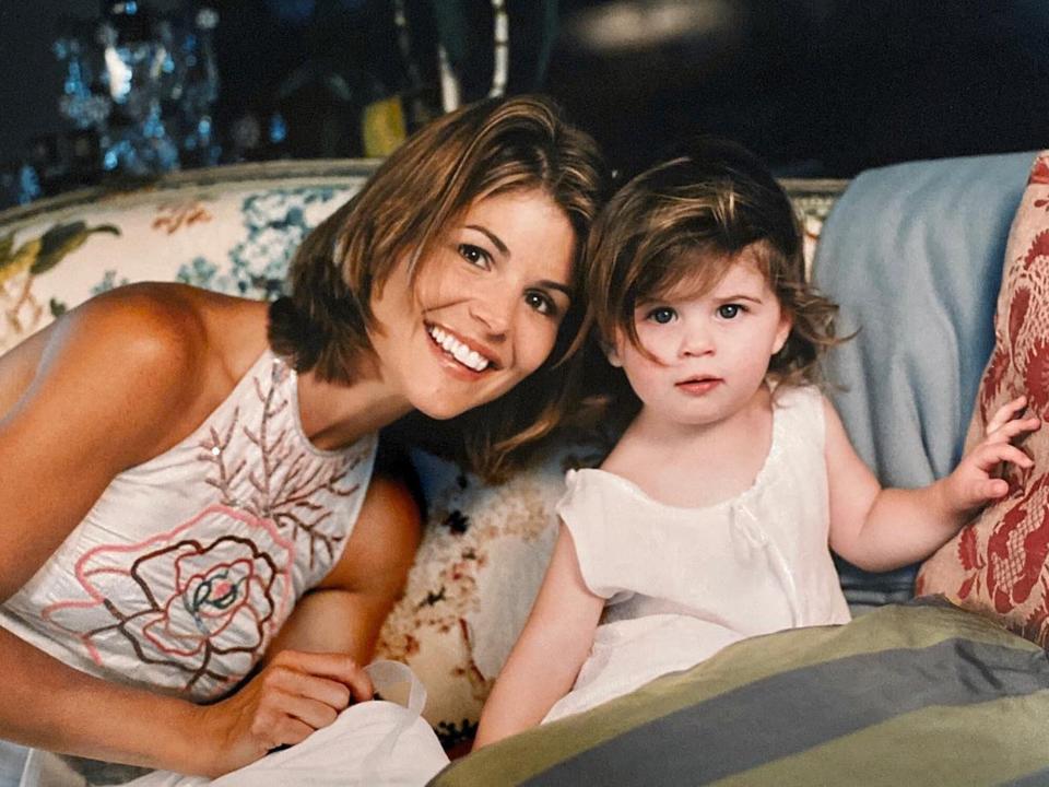 Isabella Rose and Lori Loughlin