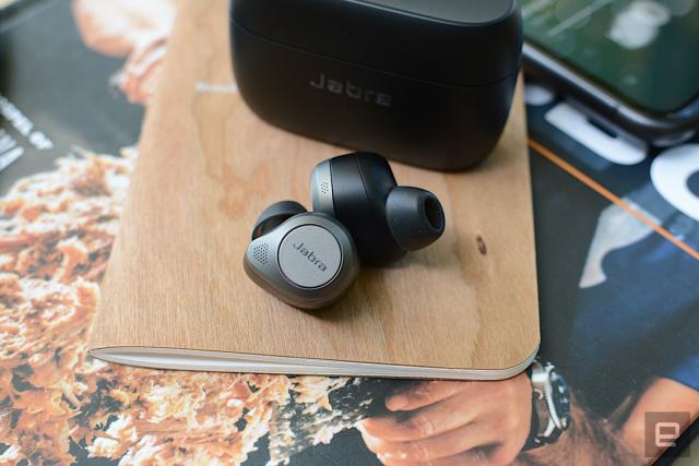 Jabra Elite 85t Review: Solid Earbuds with Tons of Features