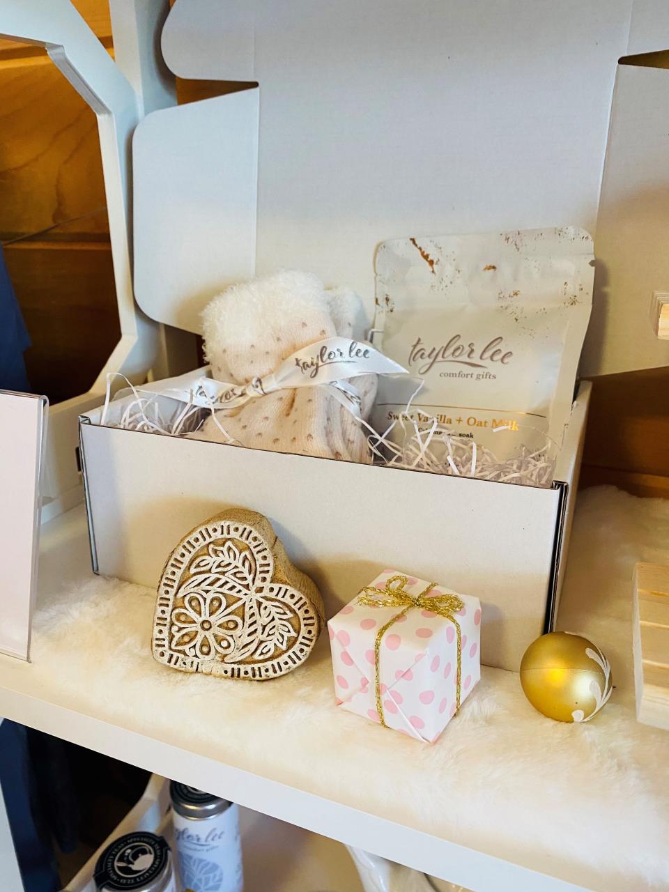 Taylor Lee Comfort, a heartfelt gifting service with a mission to gift women and men with luxurious items for the body, mind and home has opened its first seasonal storefront in Norton Commons.