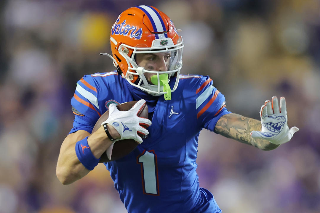 BATON ROUGE, LOUISIANA - NOVEMBER 11: Ricky Pearsall #1 of the Florida Gators runs with the ball against the LSU Tigers during a game at Tiger Stadium on November 11, 2023 in Baton Rouge, Louisiana. (Photo by Jonathan Bachman/Getty Images)