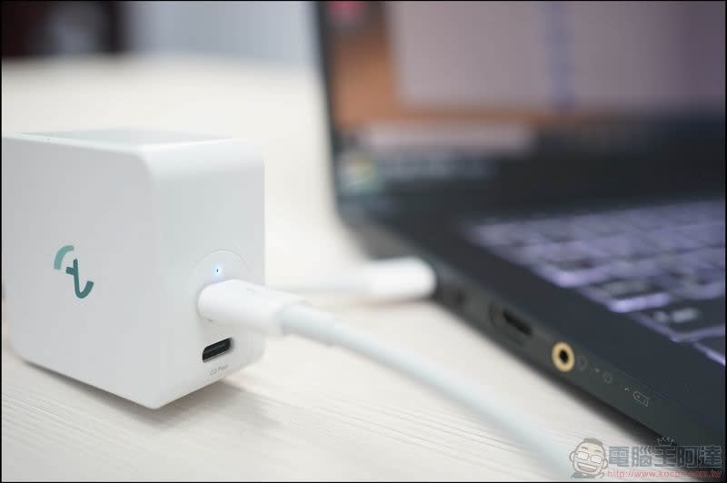 史上最輕巧65W的雙USB-C快充 Allite氮化鎵快充充電器開箱