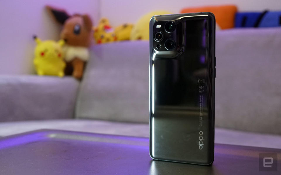 <p>Oppo Find X3 Pro</p>
