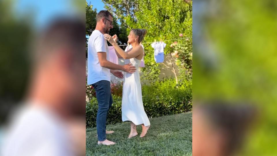 PHOTO: In a post made to her Instagram account, Clare Crawley announced that she and her husband Ryan Dawkins are expecting a baby. (@clarecrawley/Instagram)