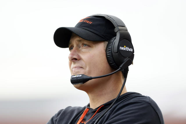 Oregon State hires Trent Bray as football coach, replacing