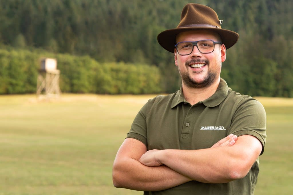 Patrick Jonas hat zwei Jahre in die Entwicklung der robusten Hochstände gesteckt. - Copyright: Zauberjagd