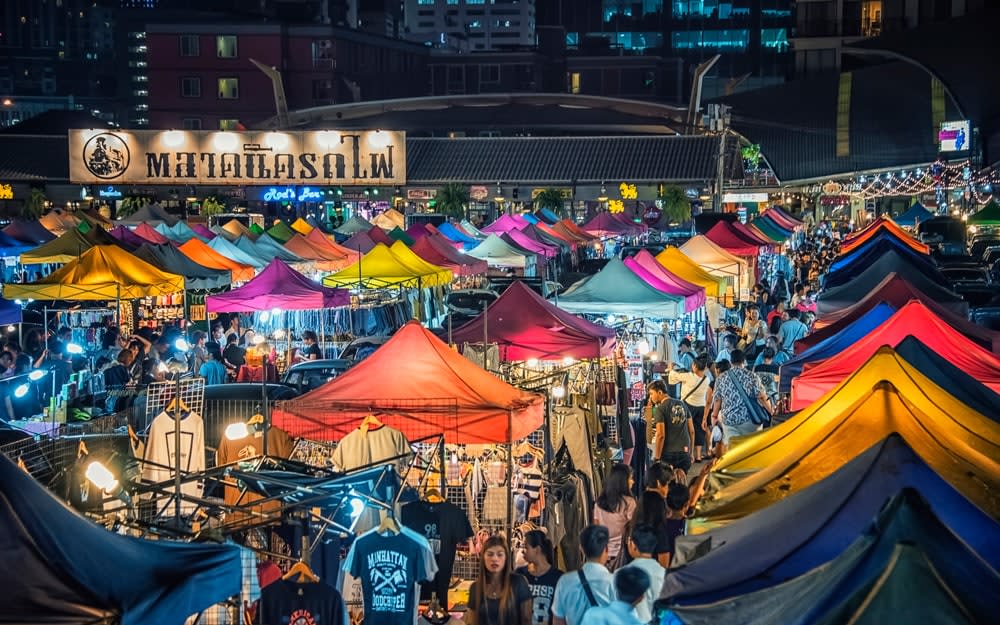 Talad Rod Fai is one of Bangkok's best night markets and attracts a local crowd with its street food stalls and live music - Manjik photography (Manjik photography (Photographer) - [None]