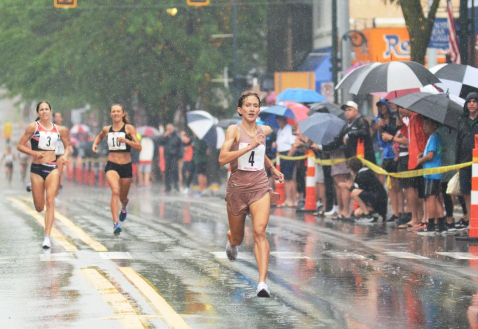 After winning the 2019 race and finishing runner-up a year ago, Anna Shields (front) returns to try to earn another title on the women's side.