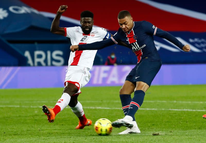 Ligue 1 - Paris St Germain v Dijon