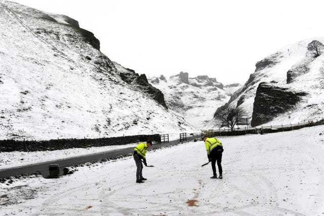 Car parks are gritted at Winnats Pass in the Peak District. (John Giles/PA)