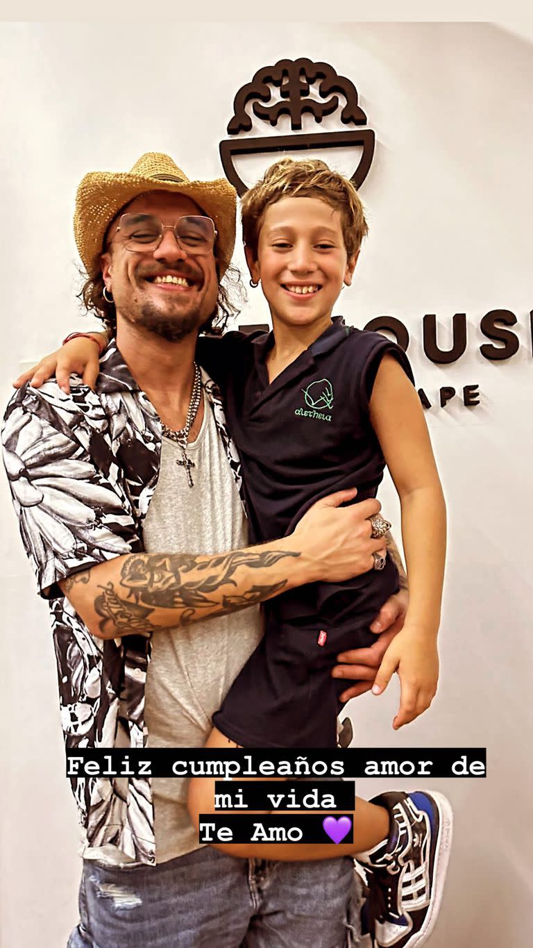 Daniel Osvaldo celebrando el cumpleaños de su hijo Momo