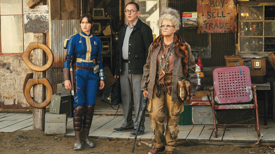 Ella Purnell, Michael Emerson, Dale Dickey in Fallout