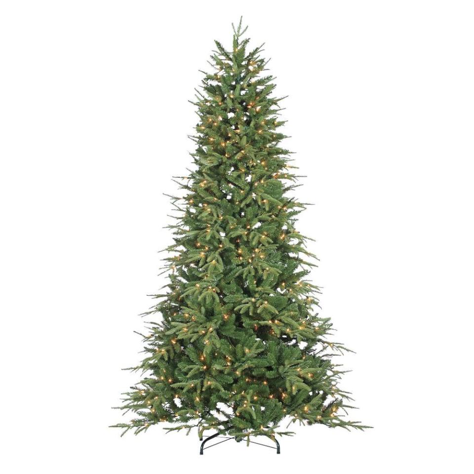 Pre-Lit Frasier Fir Artificial Christmas Trees