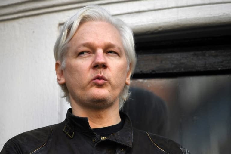 Le fondateur de Wikileaks Julian Assange à l'ambassade d'Equateur à Londres, le 19 mai 2017 - Justin TALLIS © 2019 AFP