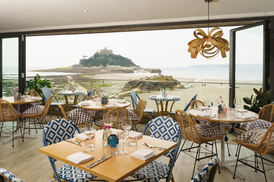 best places to stay in cornwall luxury hotels in cornwall